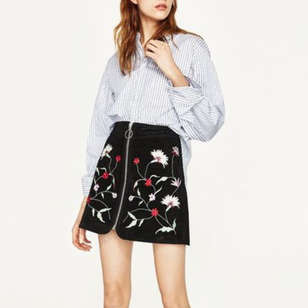 Zara Black Mini Skirt with Floral Embroidery